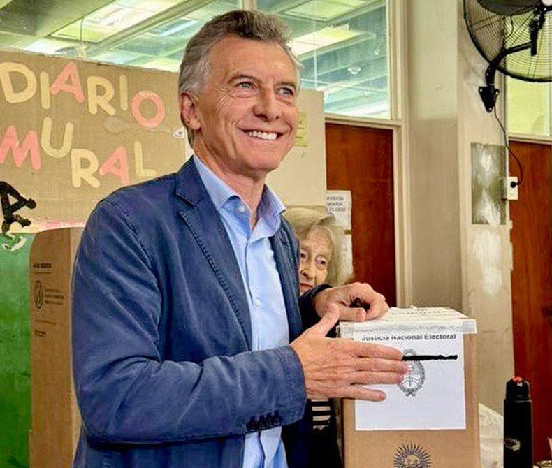 Mauricio Macri llamó al electorado a votar, y se puso a disposición de Javier Milei Mauricio Macri llamó al electorado a votar, y se puso a disposición de Javier Milei
