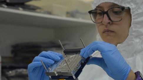 el satelite universitario de la unlp, muy cerca de ir al espacio el satelite universitario de la unlp, muy cerca de ir al espacio