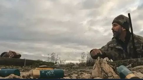 Donald Trump Jr. indignó a los italianos al mostrarse cazando aves protegidas. Donald Trump Jr. indignó a los italianos al mostrarse cazando aves protegidas.