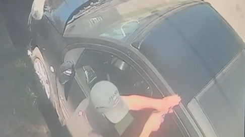 la plata: el video del robo que realizo el padre de agustin almendra la plata: el video del robo que realizo el padre de agustin almendra