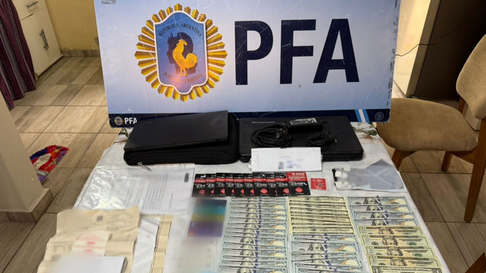 Detuvieron a tres hombres señalados como responsables de estafas a empresas y entidades financieras. Detuvieron a tres hombres señalados como responsables de estafas a empresas y entidades financieras.