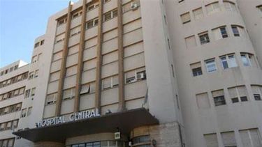 El hombre quedó internado en el Hospital Central.  Imagen ilustrativa.  El hombre quedó internado en el Hospital Central.  Imagen ilustrativa.