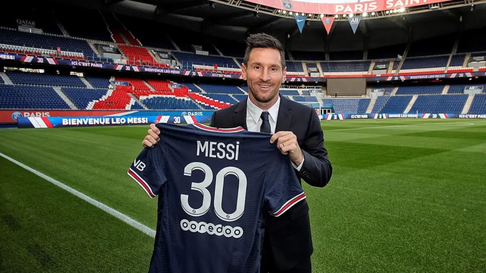 El inesperado palo del conjunto parisino hacía Lionel Messi. El inesperado palo del conjunto parisino hacía Lionel Messi.