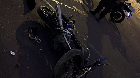 Tragedia en Godoy Cruz: una joven de 21 años murió tras un accidente en moto Tragedia en Godoy Cruz: una joven de 21 años murió tras un accidente en moto