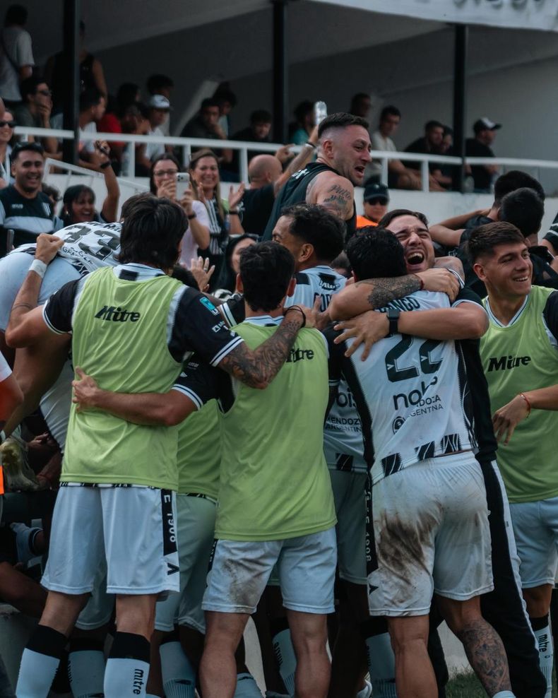 Gimnasia venció a Vélez en un partidazo por 3-2.