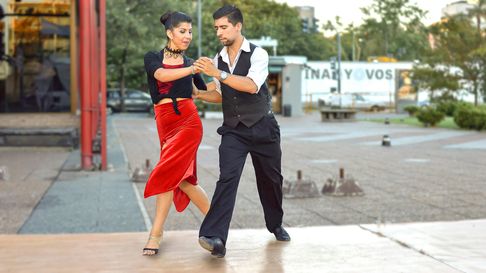 el dia nacional del tango se celebra con una gran milonga en el le parc el dia nacional del tango se celebra con una gran milonga en el le parc