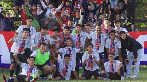 Unidos de Olmos, el que marca el ritmo en el fútbol local Unidos de Olmos, el que marca el ritmo en el fútbol local