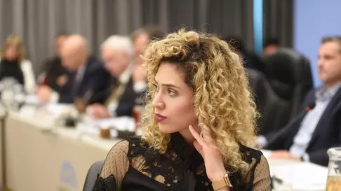 Lourdes Arrieta apuntó contra Karina Milei por las supuestas coimas. Lourdes Arrieta apuntó contra Karina Milei por las supuestas coimas.