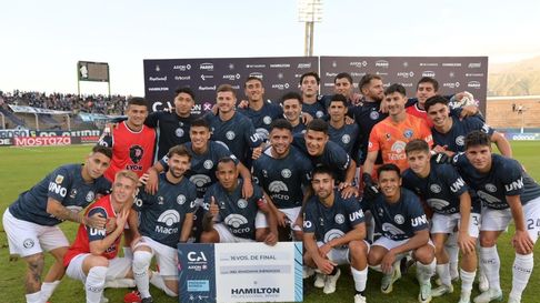 Independiente Rivadavia quiere seguir a paso firme. Independiente Rivadavia quiere seguir a paso firme.