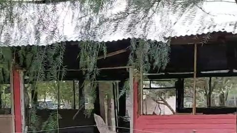 El fuego consumió por completo un reconocido salón de eventos en General Alvear. El fuego consumió por completo un reconocido salón de eventos en General Alvear.