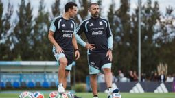 Lionel Scaloni analiza llevar un jugador más a Estados Unidos. Lionel Scaloni analiza llevar un jugador más a Estados Unidos.