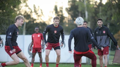El Estudiantes de Domínguez ya se concentra pensando en Tigre El Estudiantes de Domínguez ya se concentra pensando en Tigre