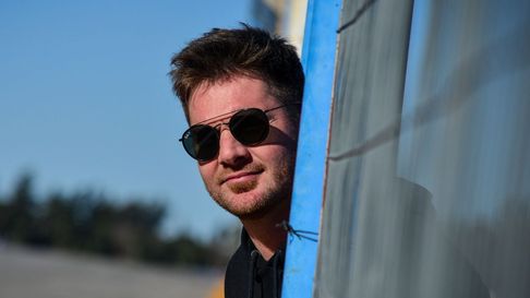 Berni Llaver trabaja para correr en el Turismo Carretera. Berni Llaver trabaja para correr en el Turismo Carretera.