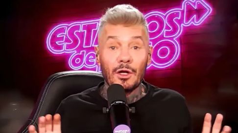 le volvio el karma a marcelo tinelli: le cortaron el pantalon en vivo le volvio el karma a marcelo tinelli: le cortaron el pantalon en vivo