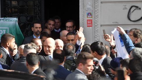 Lula llegando al departamento de Cristina Kirchner Lula llegando al departamento de Cristina Kirchner