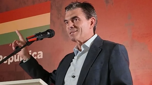 Rodrigo Paz Pereira, el candidato con más votos en la primera vuelta en Bolivia. Rodrigo Paz Pereira, el candidato con más votos en la primera vuelta en Bolivia.