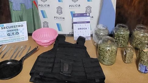 la plata: cayo un menor que poseia drogas y una moto robada la plata: cayo un menor que poseia drogas y una moto robada