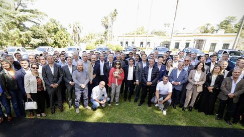 Axel Kicillof firmó convenios por Seguridad con intendentes Axel Kicillof firmó convenios por Seguridad con intendentes