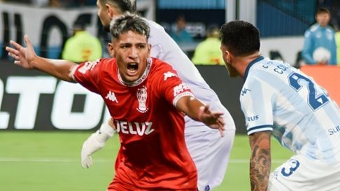 Eric Ramírez le dio el gol de triunfo a Huracán sobre Racing 1 a 0 Eric Ramírez le dio el gol de triunfo a Huracán sobre Racing 1 a 0