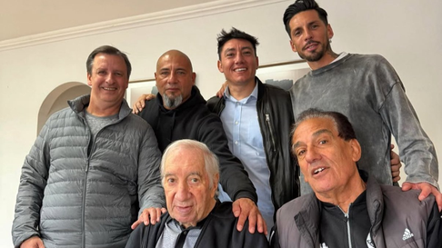 carlos bilardo recibio la visita de sus mejores alumnos de estudiantes carlos bilardo recibio la visita de sus mejores alumnos de estudiantes