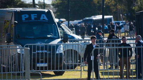 javier milei visita la plata: mega operativo en la ciudad javier milei visita la plata: mega operativo en la ciudad