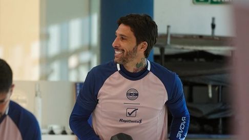 El Pata Castro feliz, Gimnasia culminó una nueva jornada de pretemporada en Estancia Chica El Pata Castro feliz, Gimnasia culminó una nueva jornada de pretemporada en Estancia Chica