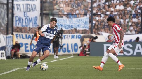 Manuel Panaro, uno de los que habló en la zona mixta de Gimnasia Manuel Panaro, uno de los que habló en la zona mixta de Gimnasia