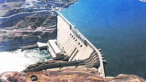 Milei encaró un plan de desguace y venta de empresas del Estado Nacional. Las hidroeléctricas cayeron en el huracán privatizador. Milei encaró un plan de desguace y venta de empresas del Estado Nacional. Las hidroeléctricas cayeron en el huracán privatizador.