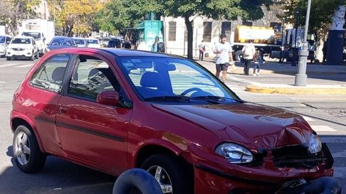 una turista italiana fue atropellada en el centro de la plata una turista italiana fue atropellada en el centro de la plata