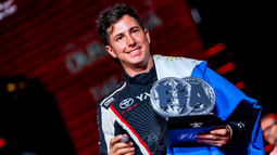 Juan Cruz Yacopini sigue sumando apoyo en el Dakar. Juan Cruz Yacopini sigue sumando apoyo en el Dakar.