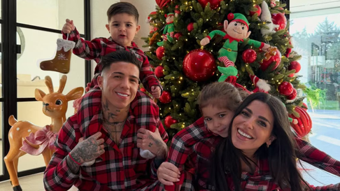 regalos de lujo, moda y brindis en familia: asi festejaron navidad los famosos regalos de lujo, moda y brindis en familia: asi festejaron navidad los famosos