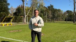 Francisco Bianchi, vicepresidente del Club Gonnet mano a mano con El Editor Platense Francisco Bianchi, vicepresidente del Club Gonnet mano a mano con El Editor Platense