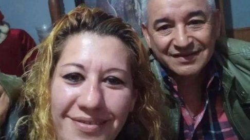 Molina junto a su ex pareja, quien enfrentará un juicio por el presunto femicidio Molina junto a su ex pareja, quien enfrentará un juicio por el presunto femicidio