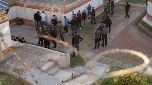 continuara el retiro de celulares de las carceles de mendoza tras la inhibicion del juez sarmiento continuara el retiro de celulares de las carceles de mendoza tras la inhibicion del juez sarmiento