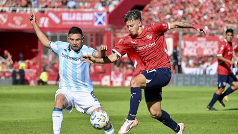 Racing e Independiente juegan el clásico de la decima del Torneo Clausura. Racing e Independiente juegan el clásico de la decima del Torneo Clausura.