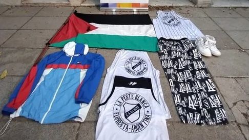 allanamientos a la barra de all boys: secuestraron una bandera de palestina allanamientos a la barra de all boys: secuestraron una bandera de palestina