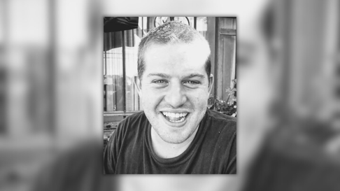 Marcos Iván Luciani tenía 34 años, vivía en Gonnet y perdió la vida tras un choque en Los Hornos. Marcos Iván Luciani tenía 34 años, vivía en Gonnet y perdió la vida tras un choque en Los Hornos.