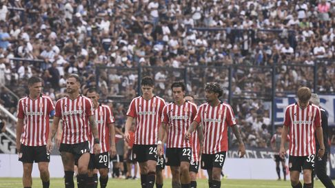 Estudiantes, sancionado por la FIFA Estudiantes, sancionado por la FIFA