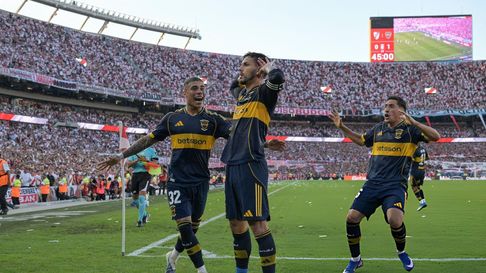 Boca juega en Brasil. Boca juega en Brasil.