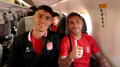 El plantel de Estudiantes llegó a Brasil, el jueves enfrentará a Flamengo El plantel de Estudiantes llegó a Brasil, el jueves enfrentará a Flamengo
