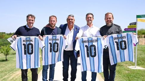 en medio de las criticas, chiqui tapia recibio a intendentes en el ceamse en medio de las criticas, chiqui tapia recibio a intendentes en el ceamse