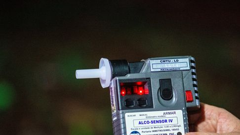 Circulaba tan ebrio que superó el limite del alcoholímetro. Imagen ilustrativa. Circulaba tan ebrio que superó el limite del alcoholímetro. Imagen ilustrativa.