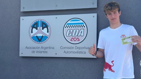 Mattia Colnaghi ya tiene su licencia argentina para correr en F3 Mattia Colnaghi ya tiene su licencia argentina para correr en F3
