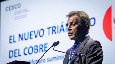 Osvaldo Urzúa, director de CESCO, ubicó a Mendoza dentro del potencial triángulo del cobre. Osvaldo Urzúa, director de CESCO, ubicó a Mendoza dentro del potencial triángulo del cobre.