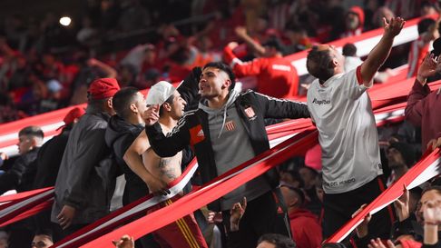 aparecio en estudiantes un grupo disidente a los leales aparecio en estudiantes un grupo disidente a los leales