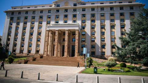 El Gobierno oficializó un adicional para los agentes que trabajan en la Asesoría de Gobierno. El Gobierno oficializó un adicional para los agentes que trabajan en la Asesoría de Gobierno.