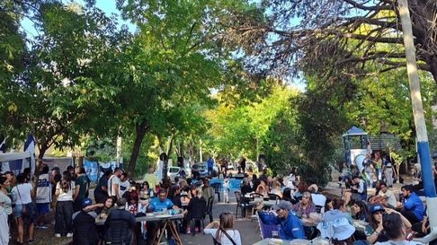Gimnasia realizó su habitual homenaje a Ex Combatientes de Malvinas en El Mondongo Gimnasia realizó su habitual homenaje a Ex Combatientes de Malvinas en El Mondongo
