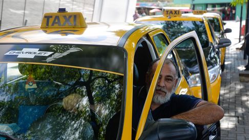 Desde el Gobierno provincial indicaron que todavía no se ha definido el aumento en la tarifa de taxis. Desde el Gobierno provincial indicaron que todavía no se ha definido el aumento en la tarifa de taxis.