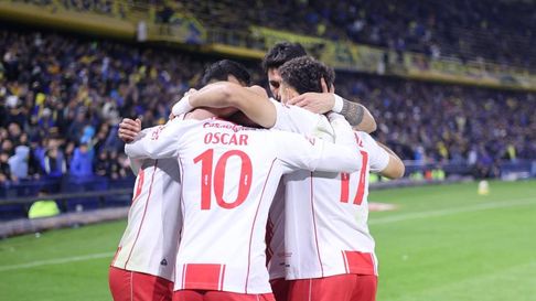 Huracán dio el golpe y eliminó a Boca en la Bombonera. Huracán dio el golpe y eliminó a Boca en la Bombonera.