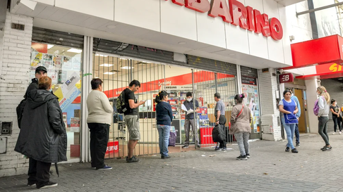 Varios locales de Garbarino ya fueron clausurados. Varios locales de Garbarino ya fueron clausurados.